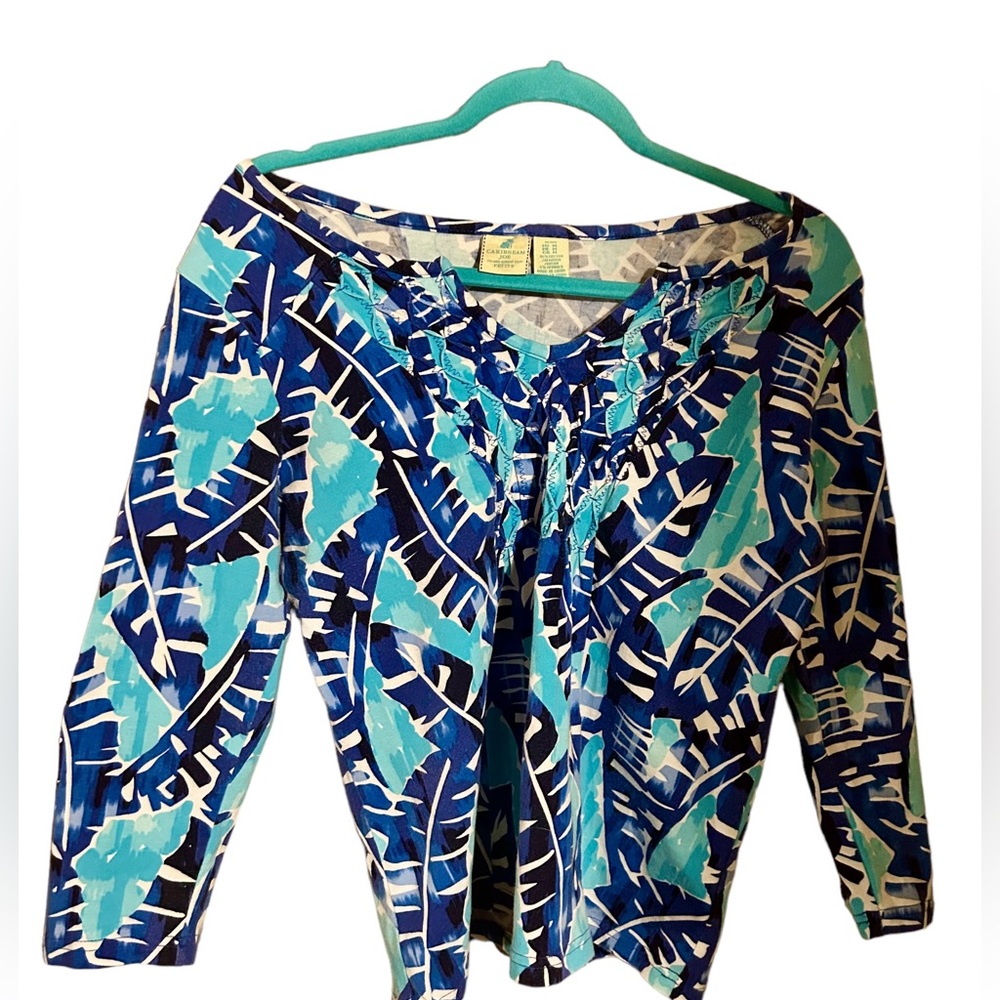 Caribbean Joe women’s shirt/cruise wear. Size Medium Petite. 3/4 inch sleeves